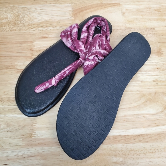 Sanuk Yoga Sling Tie Dye Pink Sandals - Picture 4 of 4